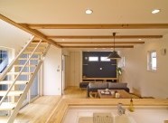 スタイリッシュ&高性能の中庭がある住まい